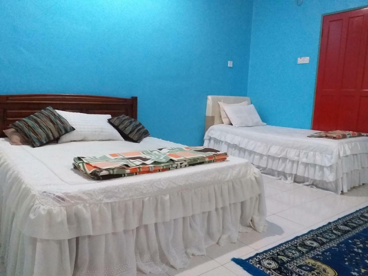 Assalam Homestay Seri Iskandar Esterno foto