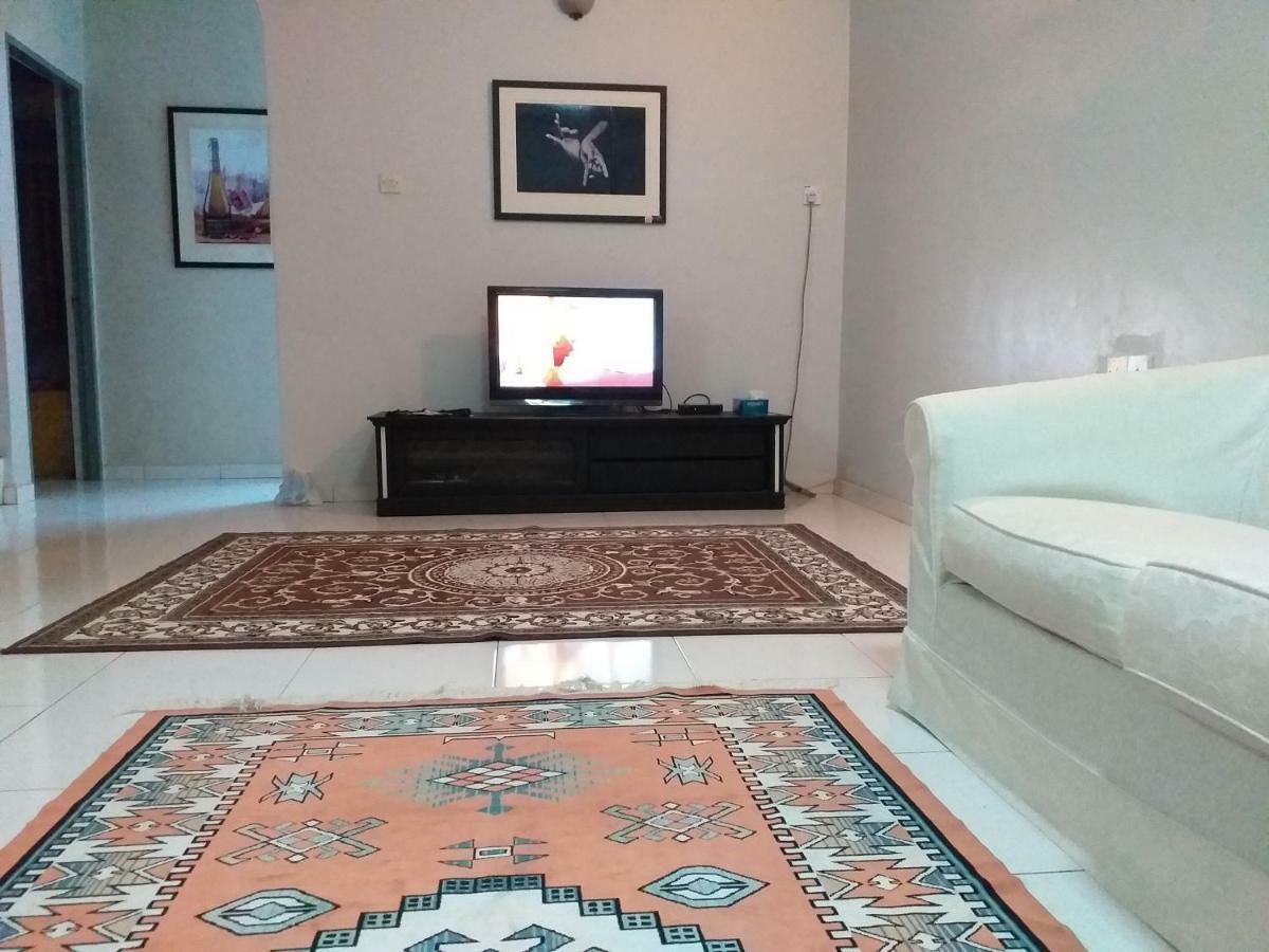 Assalam Homestay Seri Iskandar Esterno foto